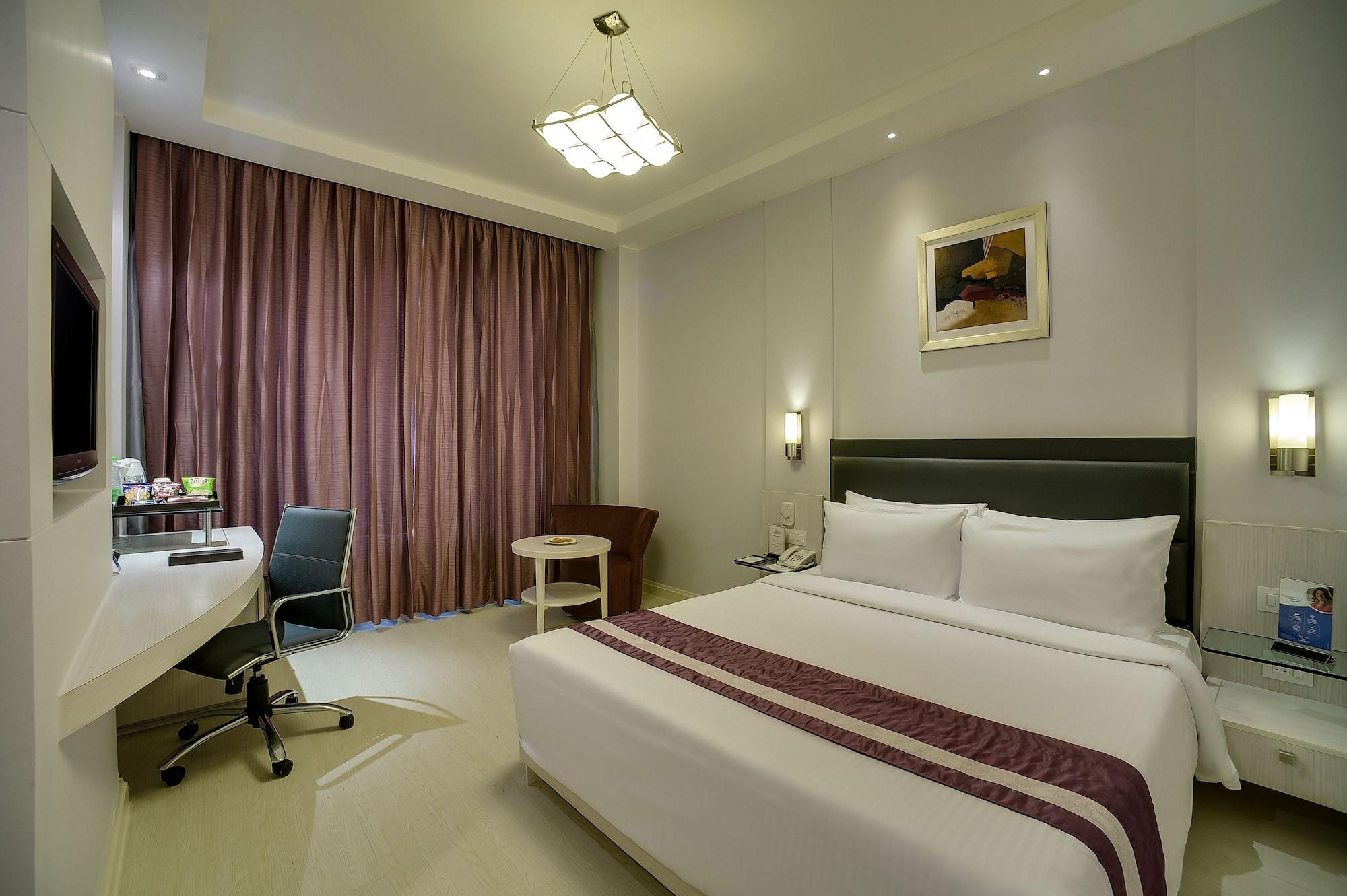 Sarovar Portico Naraina, Hotel Nuova Delhi Esterno foto