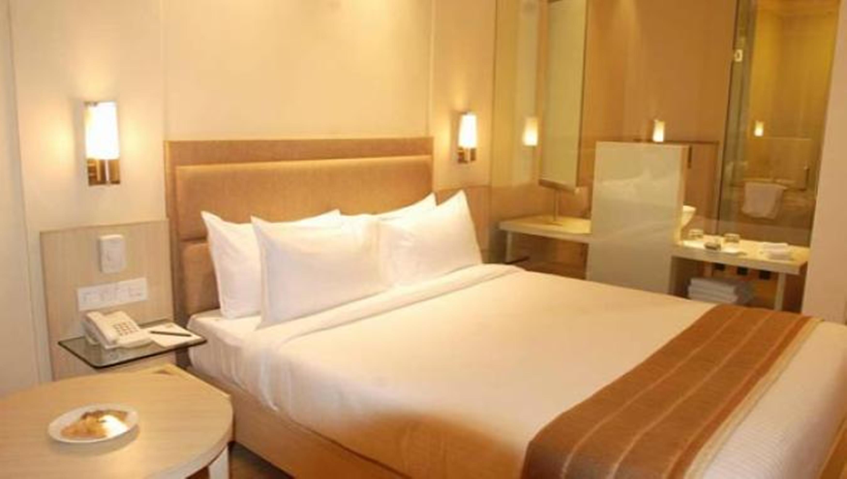 Sarovar Portico Naraina, Hotel Nuova Delhi Esterno foto