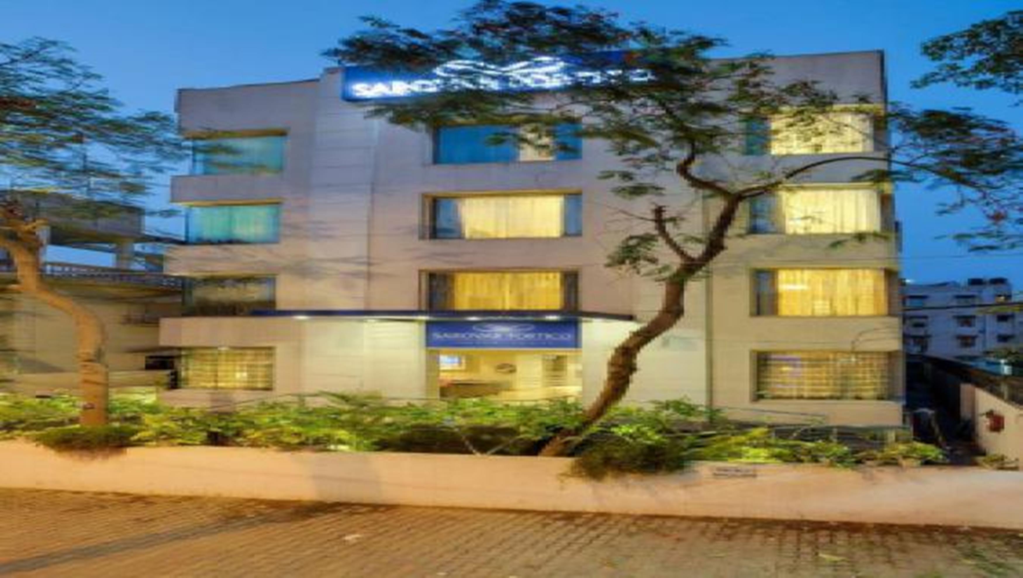 Sarovar Portico Naraina, Hotel Nuova Delhi Esterno foto