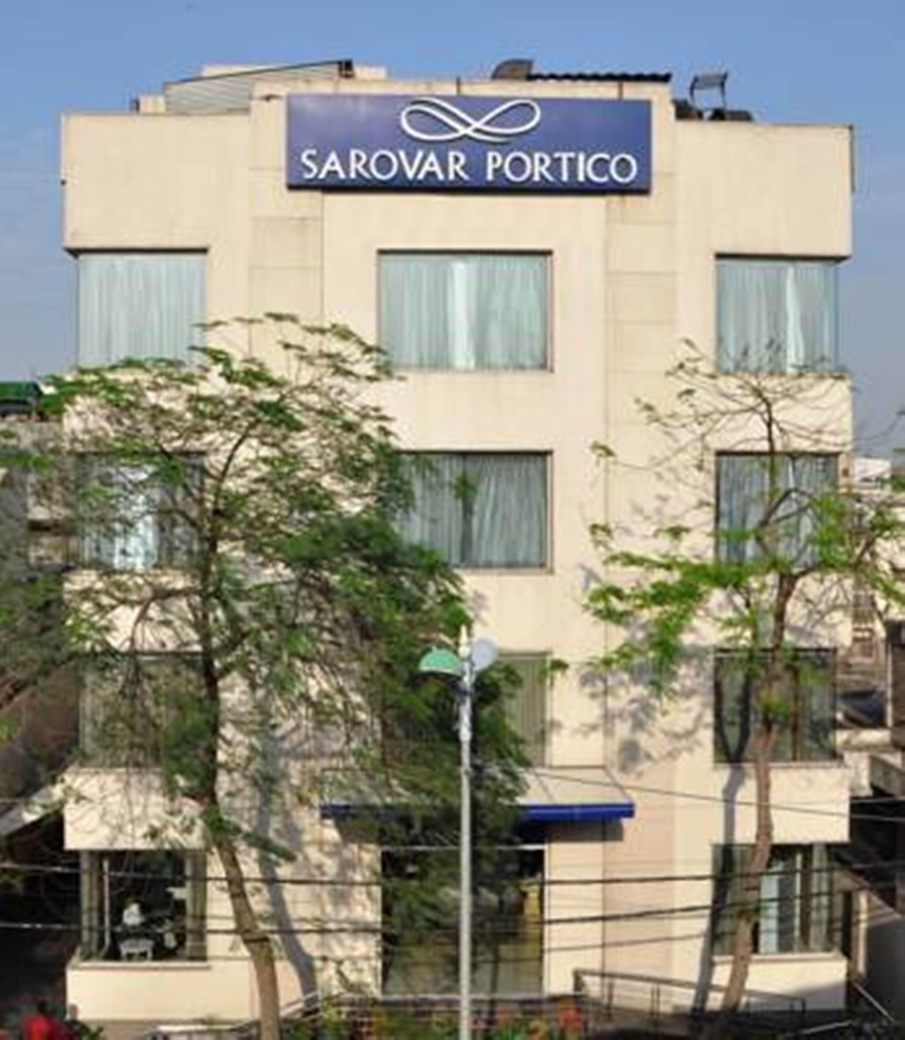 Sarovar Portico Naraina, Hotel Nuova Delhi Esterno foto