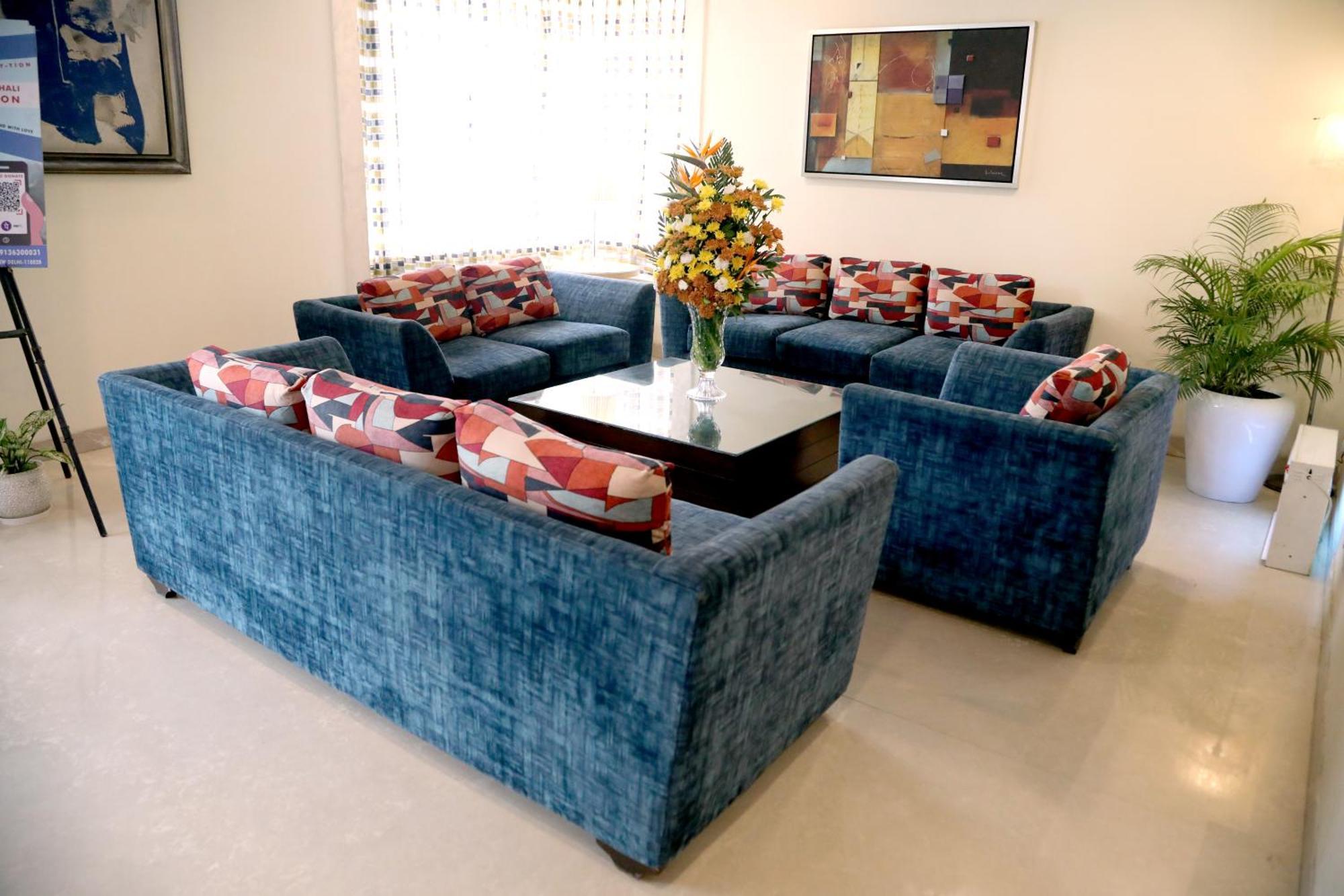 Sarovar Portico Naraina, Hotel Nuova Delhi Esterno foto