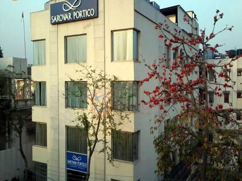 Sarovar Portico Naraina, Hotel Nuova Delhi Esterno foto